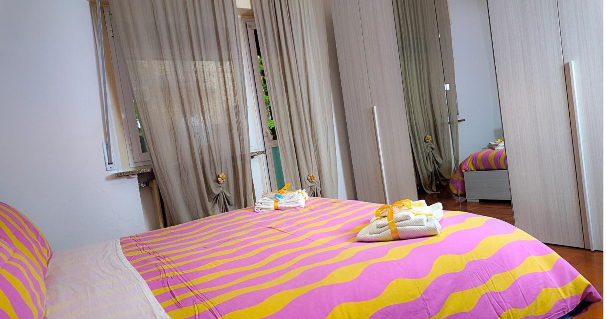 Stabia House Apartment Парма Екстериор снимка